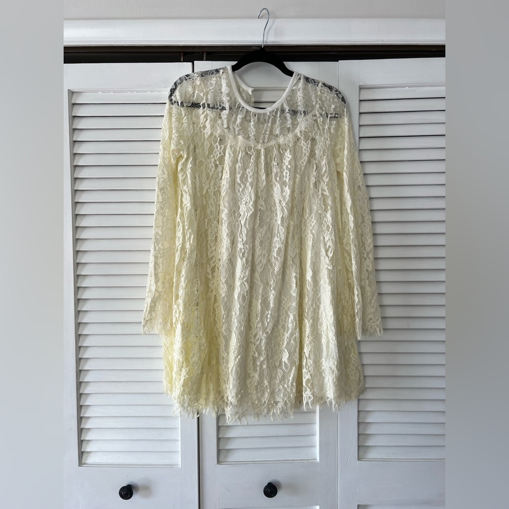 Kimchi Blue lace dress